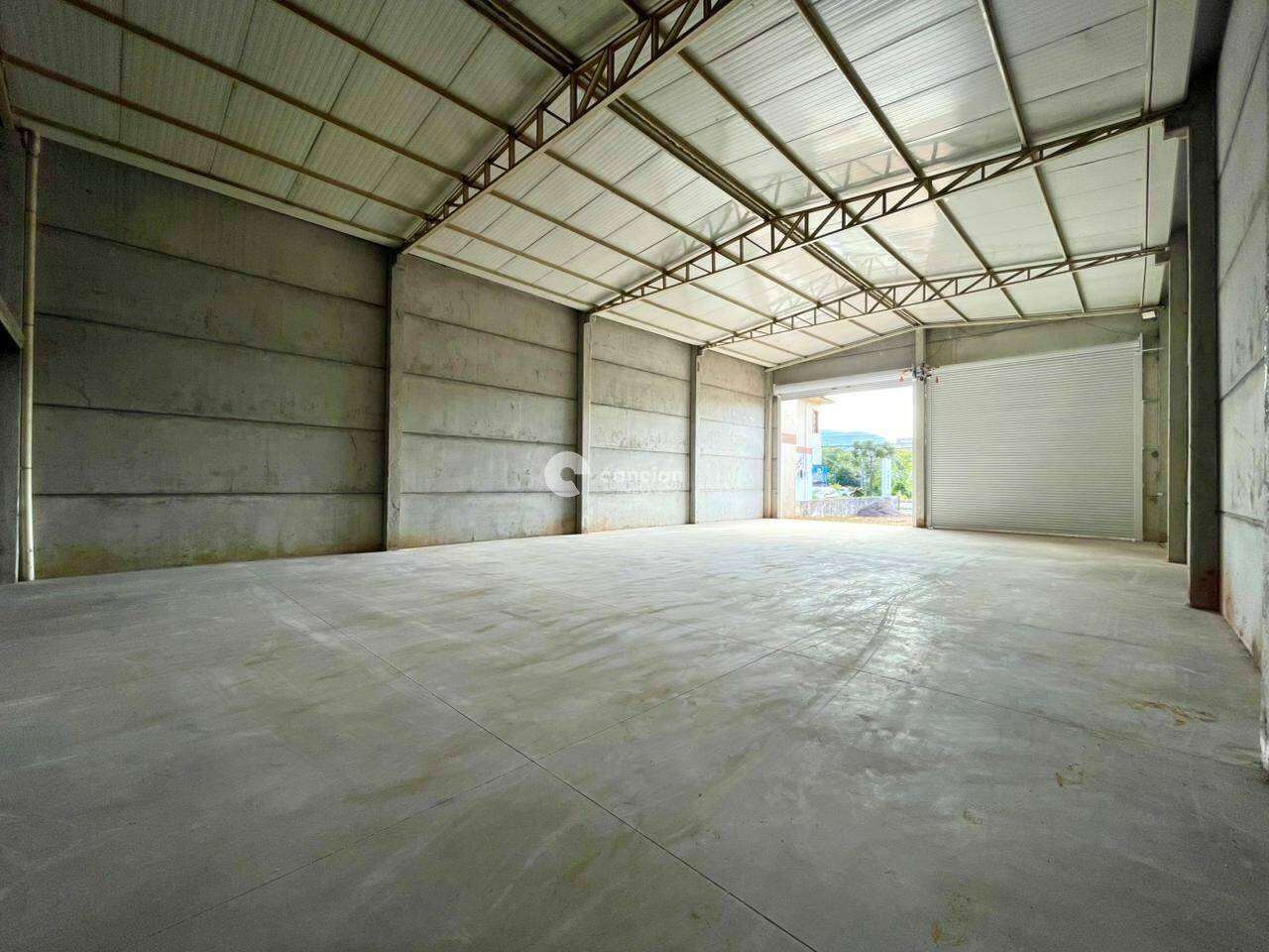 Pavilhão para aluguel no Camobi:
