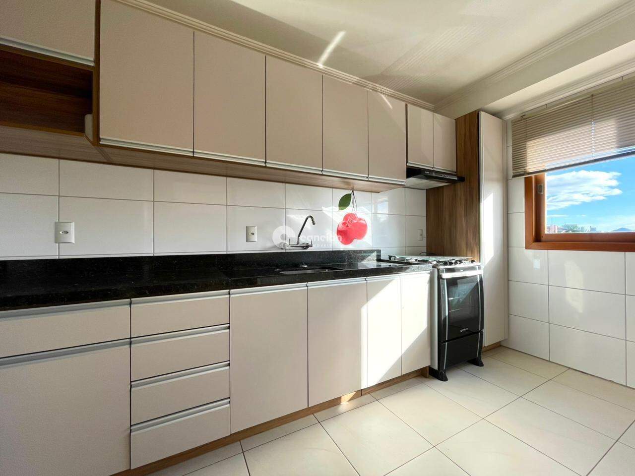Apartamento para aluguel no Camobi: 