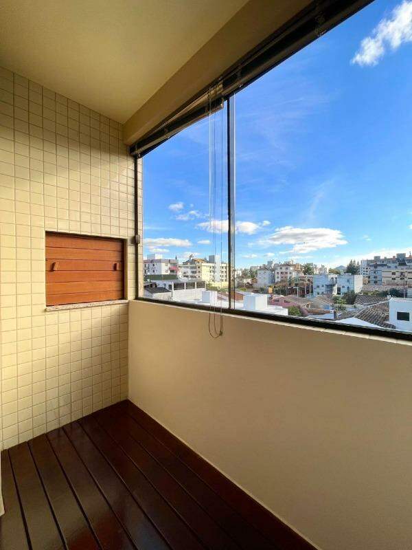 Apartamento para aluguel no Camobi: 