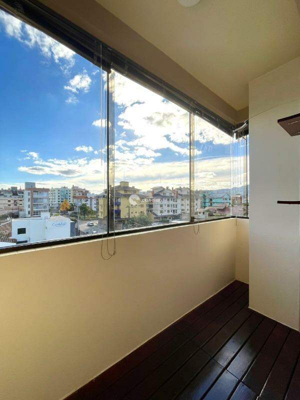 Apartamento para aluguel no Camobi: 