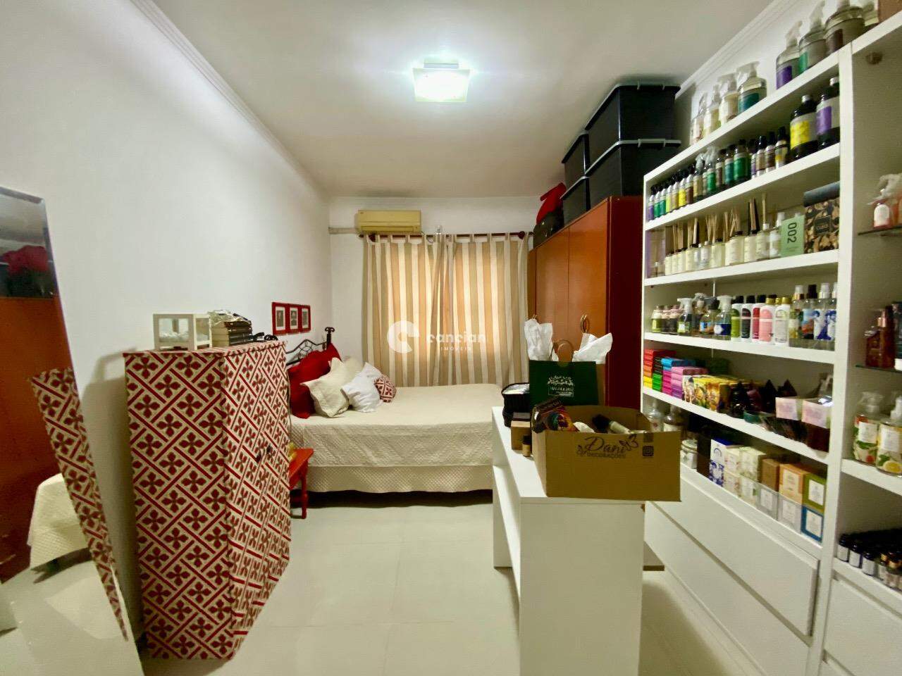Casa à venda no Dom Antônio Reis: 