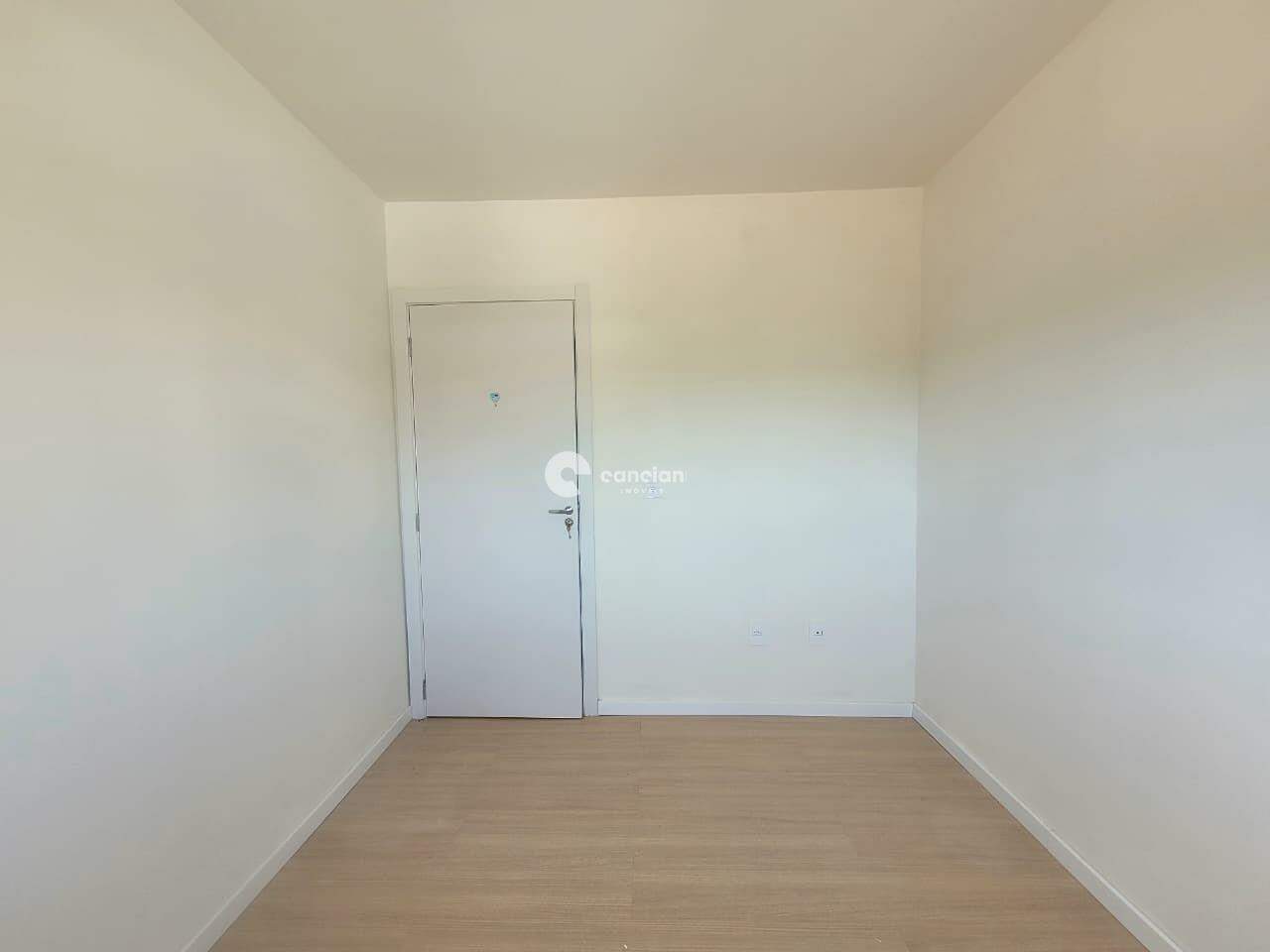 Apartamento para aluguel no Camobi: 
