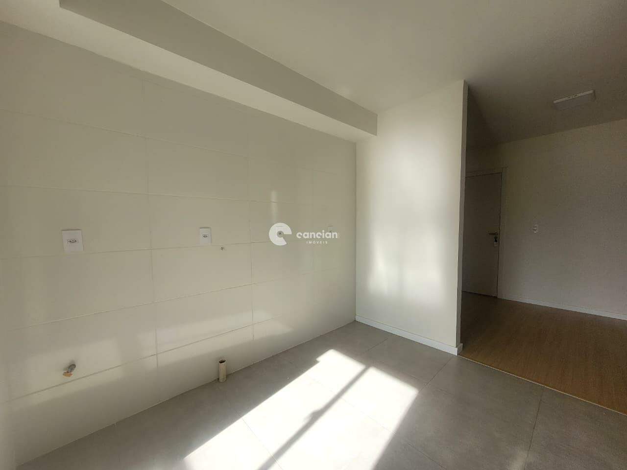 Apartamento para aluguel no Camobi: 