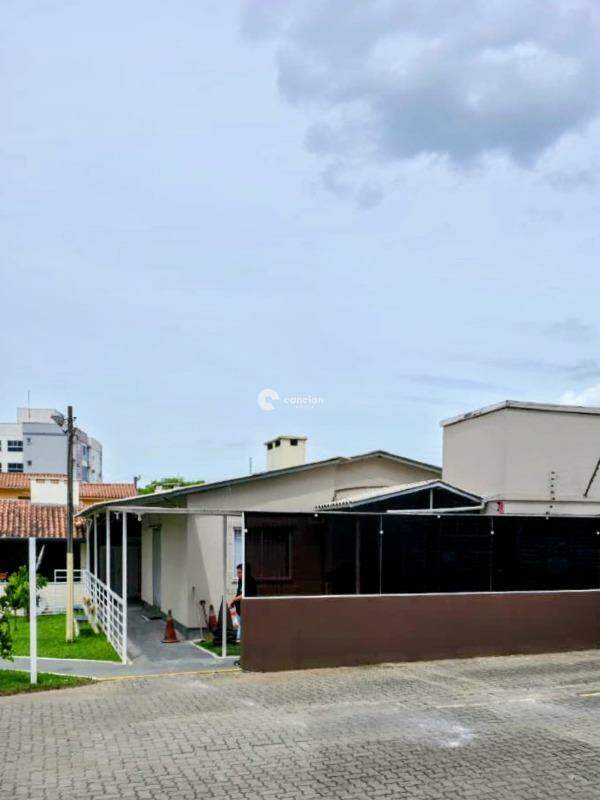 Apartamento à venda no Camobi: