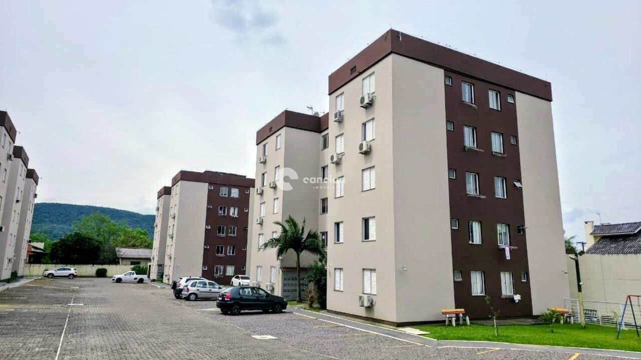Apartamento à venda no Camobi: