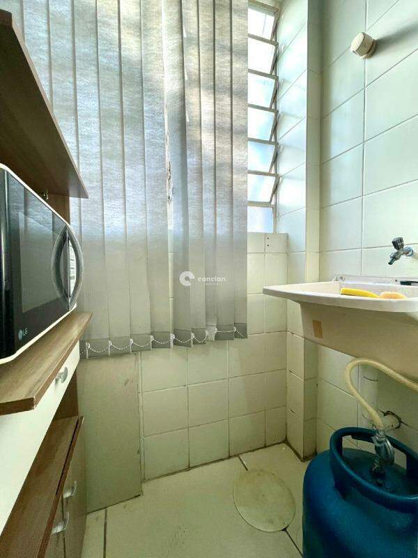 Apartamento para aluguel no Menino Jesus: 