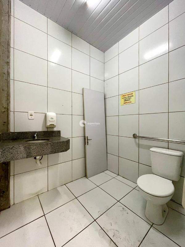 Pavilhão para aluguel no Centro: 