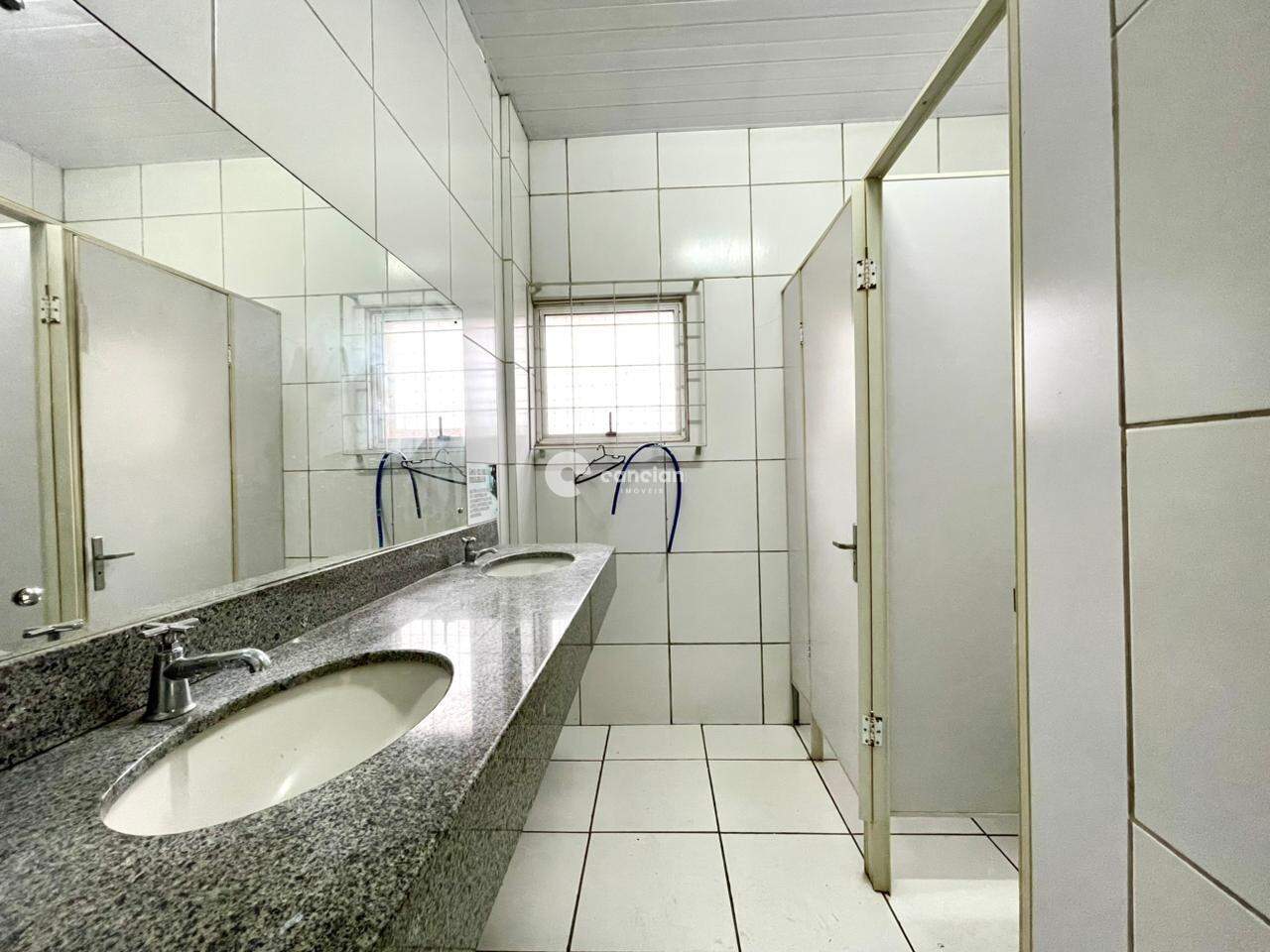 Pavilhão para aluguel no Centro: 