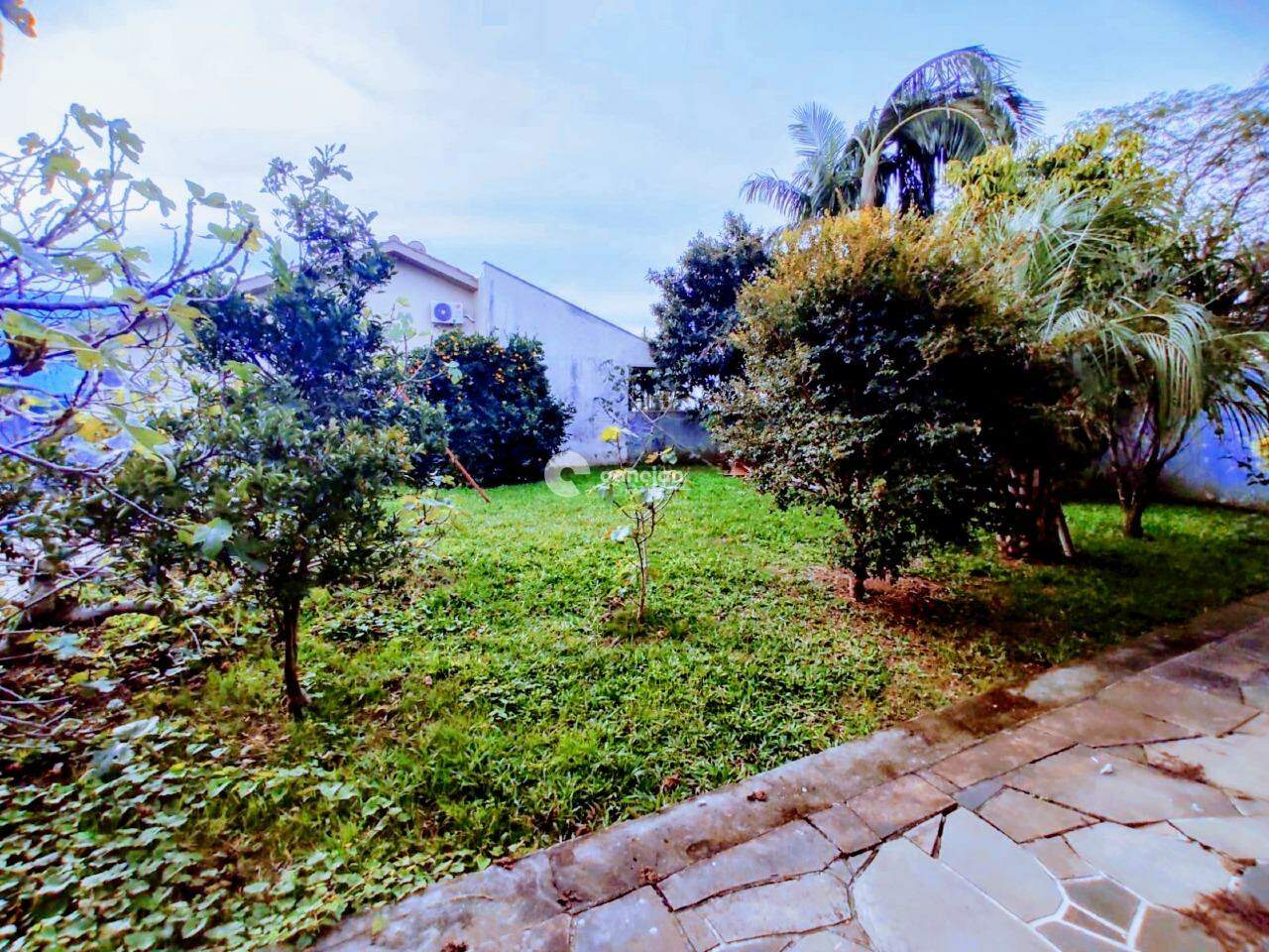 Casa para aluguel no Dom Antônio Reis: 