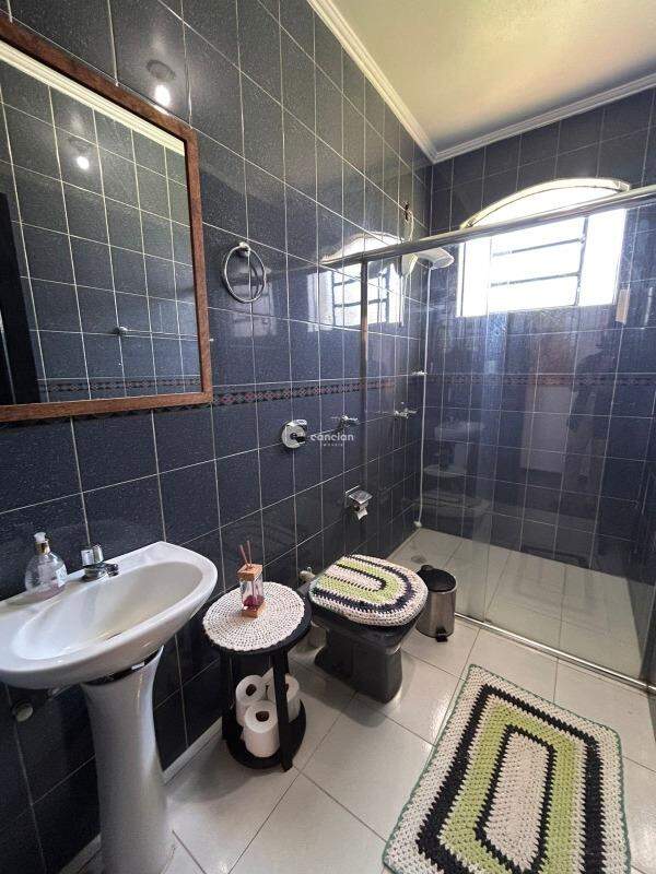 Casa para aluguel no Dom Antônio Reis: 