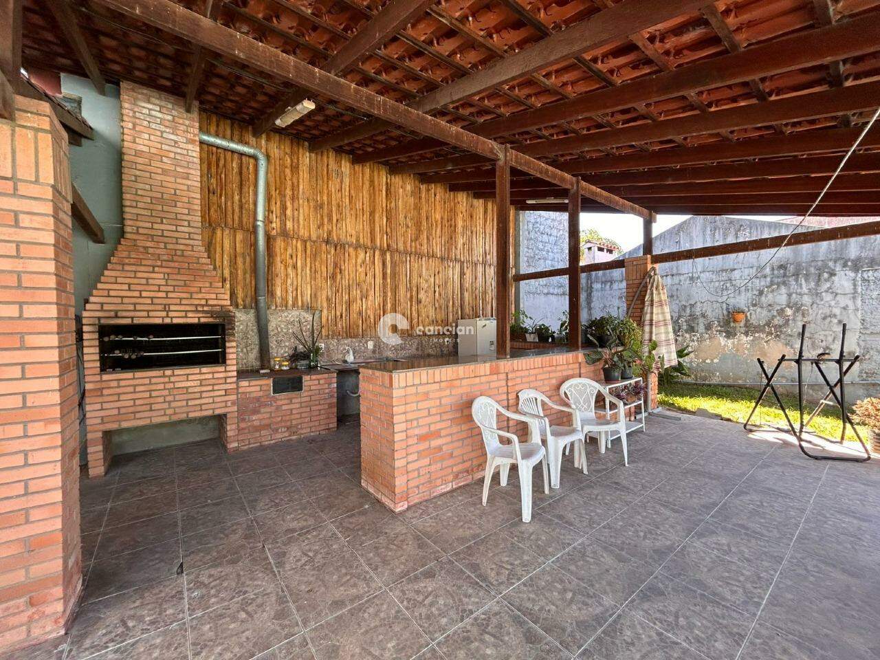 Casa para aluguel no Dom Antônio Reis: 