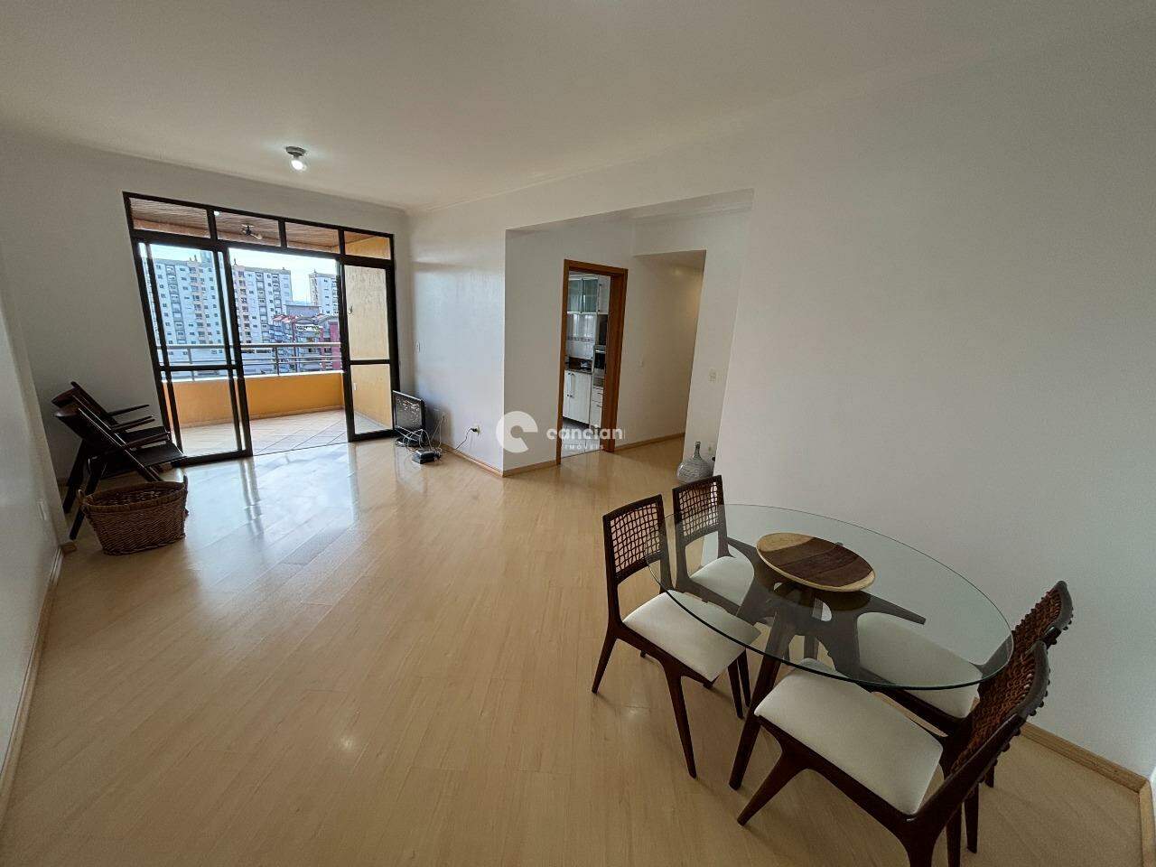 Apartamento para aluguel no Centro: 