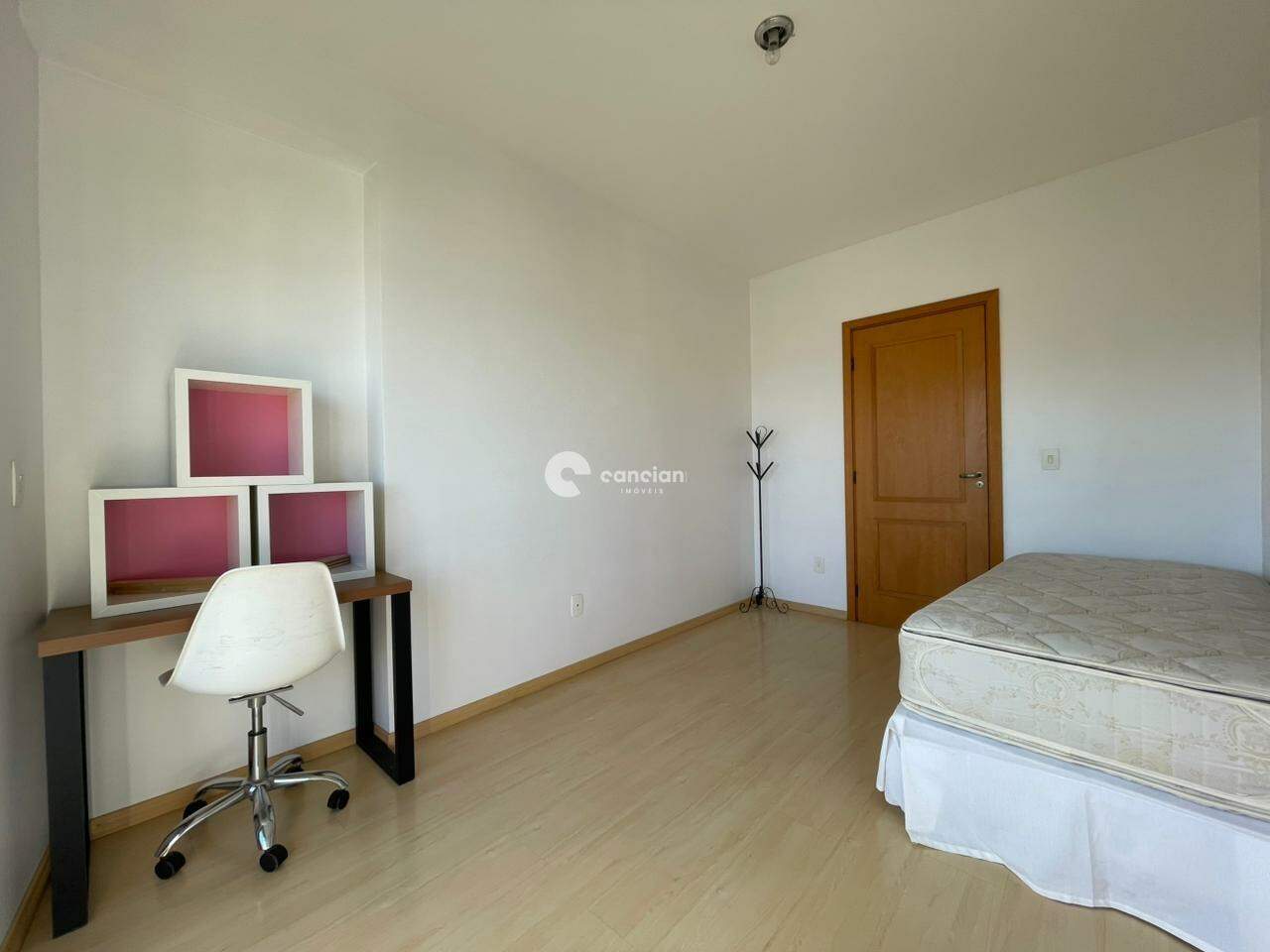 Apartamento para aluguel no Centro: 