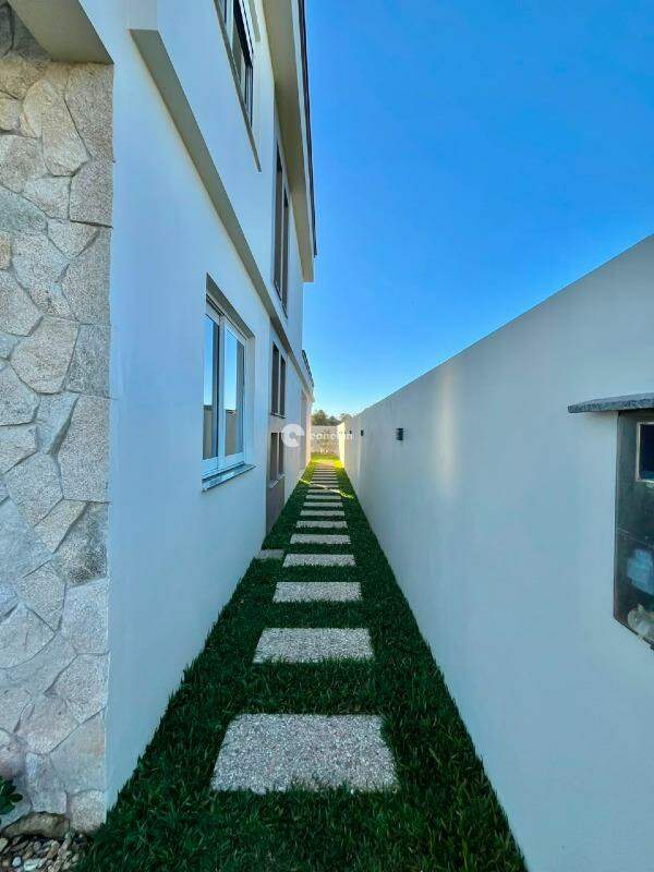 Casa de Condomínio à venda no São José: 