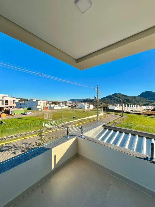Casa de Condomínio à venda no São José: 