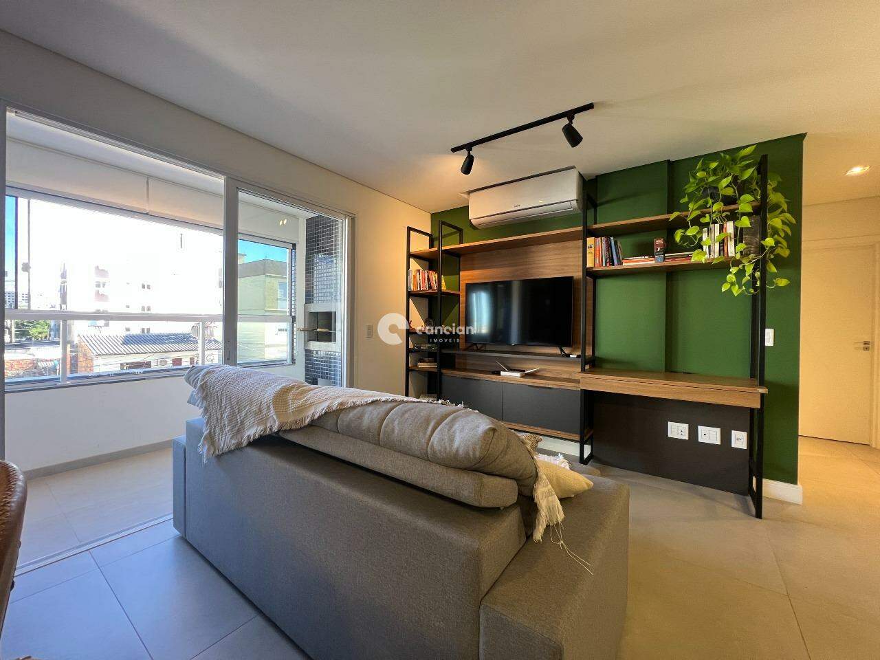 Apartamento para aluguel no Camobi: 