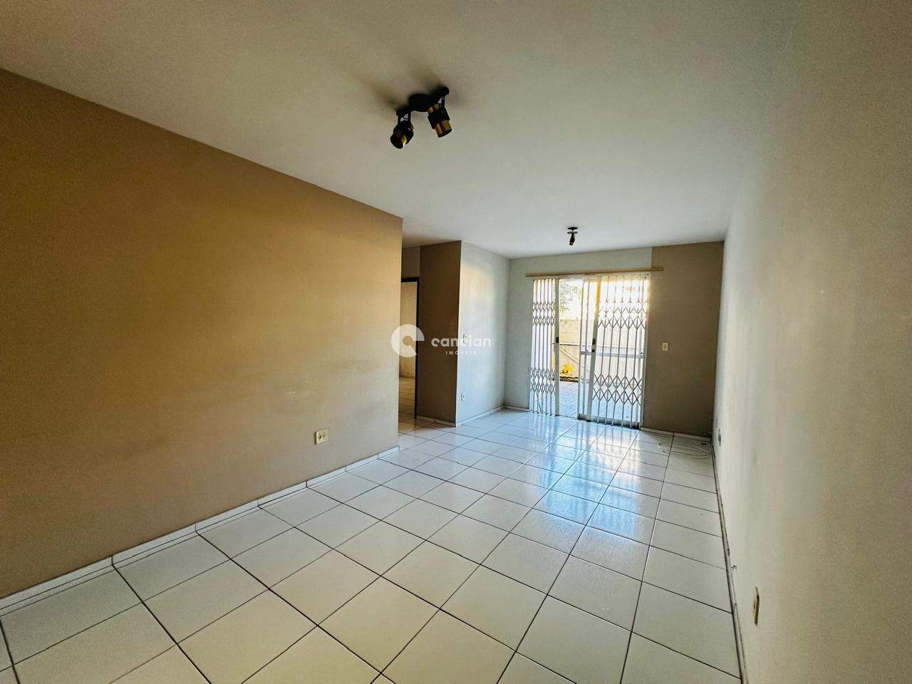 Apartamento à venda no Menino Jesus: 