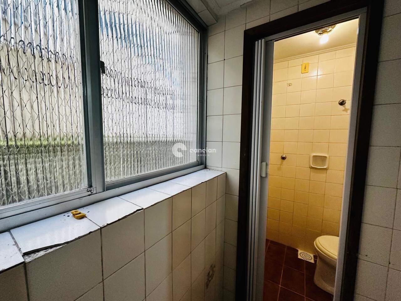 Apartamento à venda no Menino Jesus: 