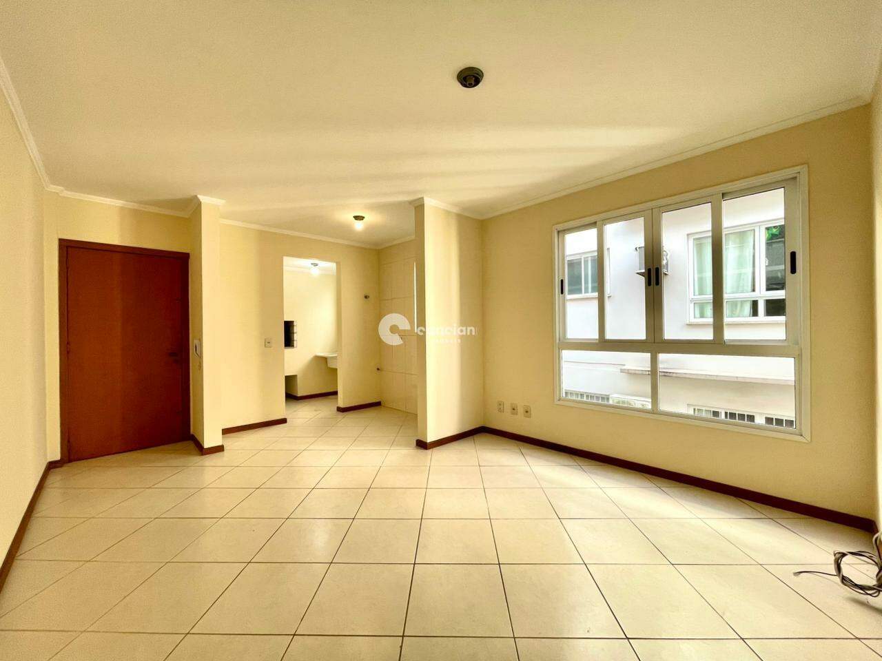 Apartamento para aluguel no Camobi: 