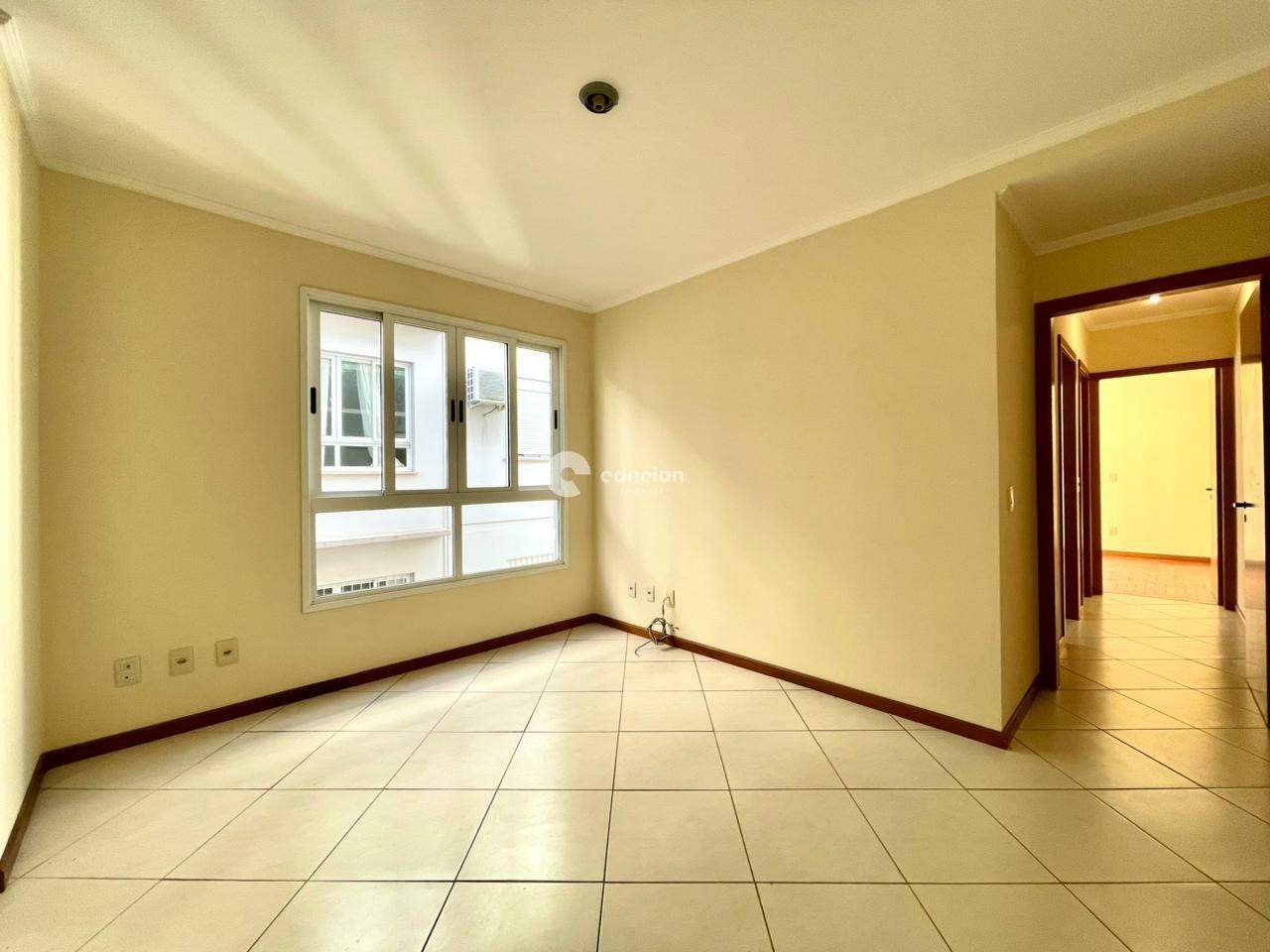 Apartamento para aluguel no Camobi: 