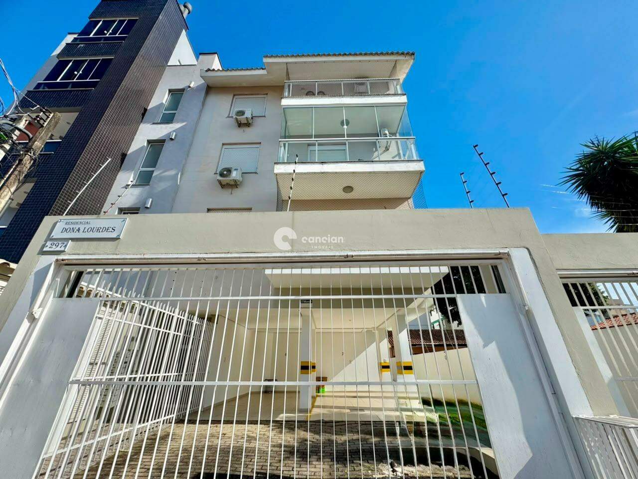 Apartamento à venda no Camobi: 