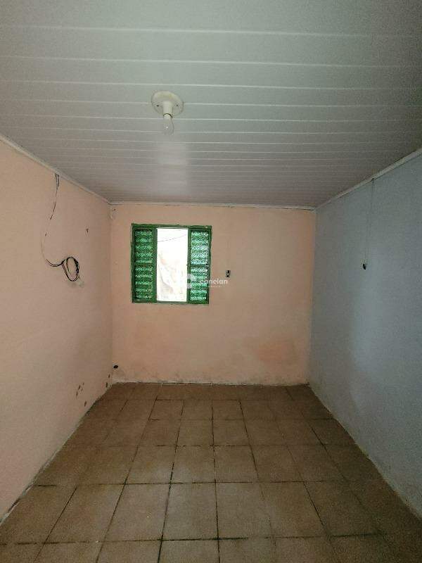 Casa à venda no Tancredo Neves: 
