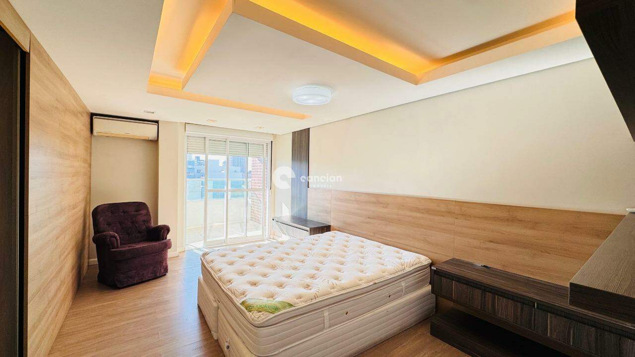 Duplex à venda no Centro: suíte