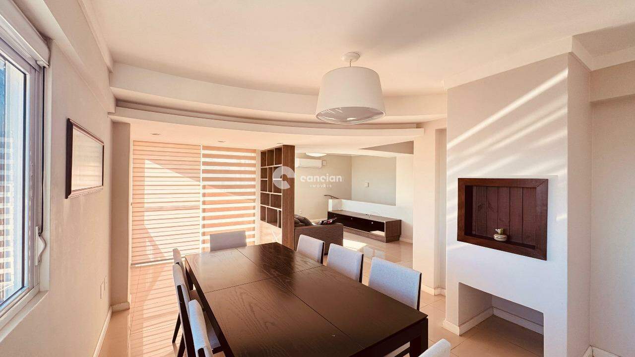 Duplex à venda no Centro: 