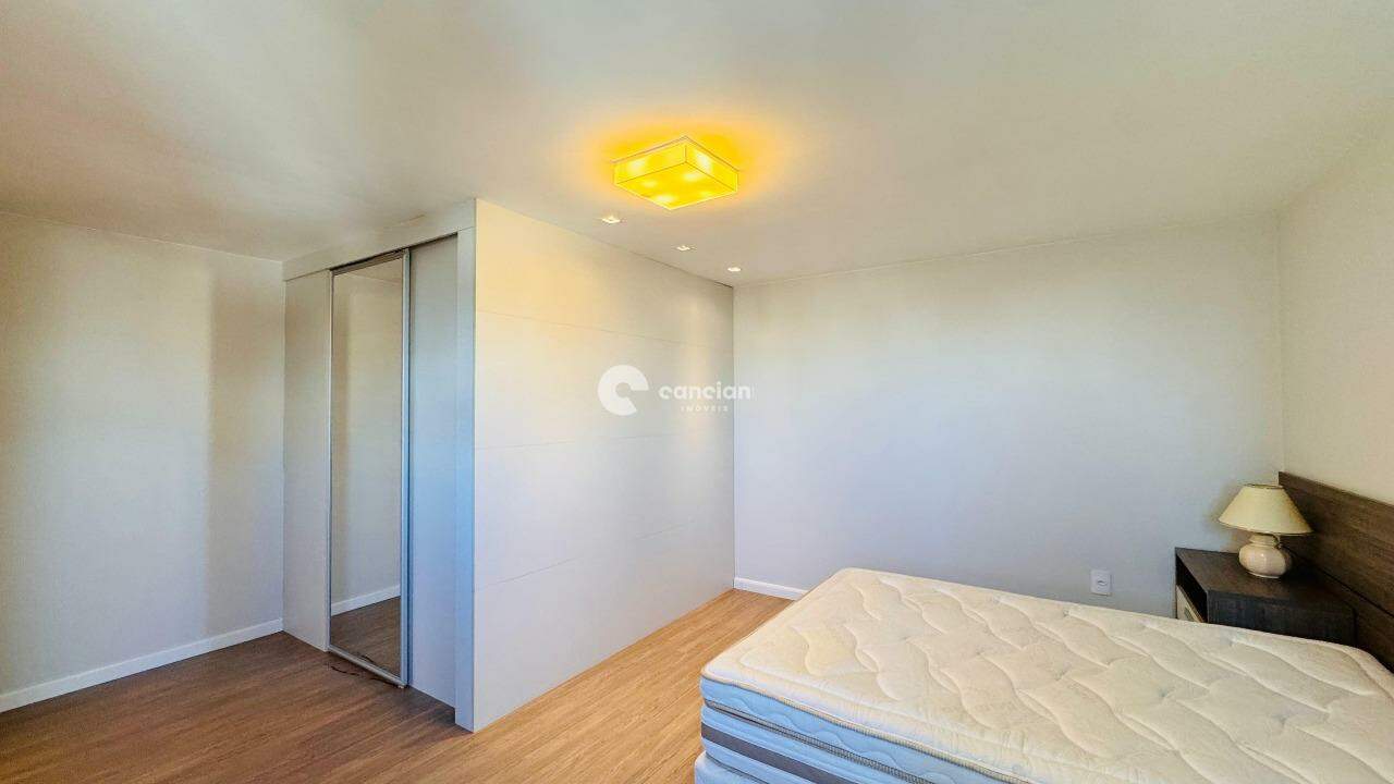 Duplex à venda no Centro: 3º dorm