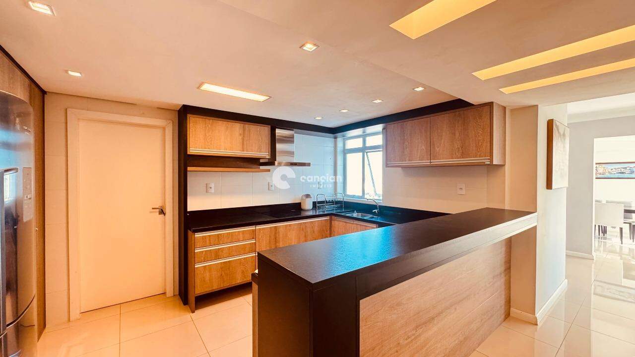 Duplex à venda no Centro: 