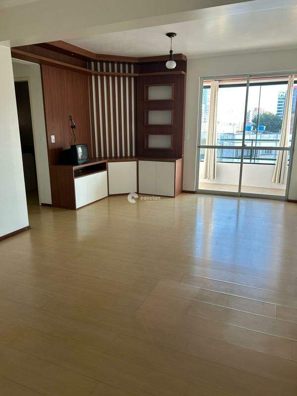 Apartamento para aluguel no Nossa Senhora das Dores: 