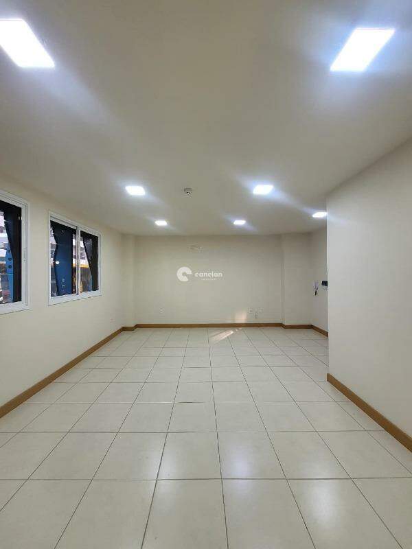 Sala Comercial para aluguel no Centro: 