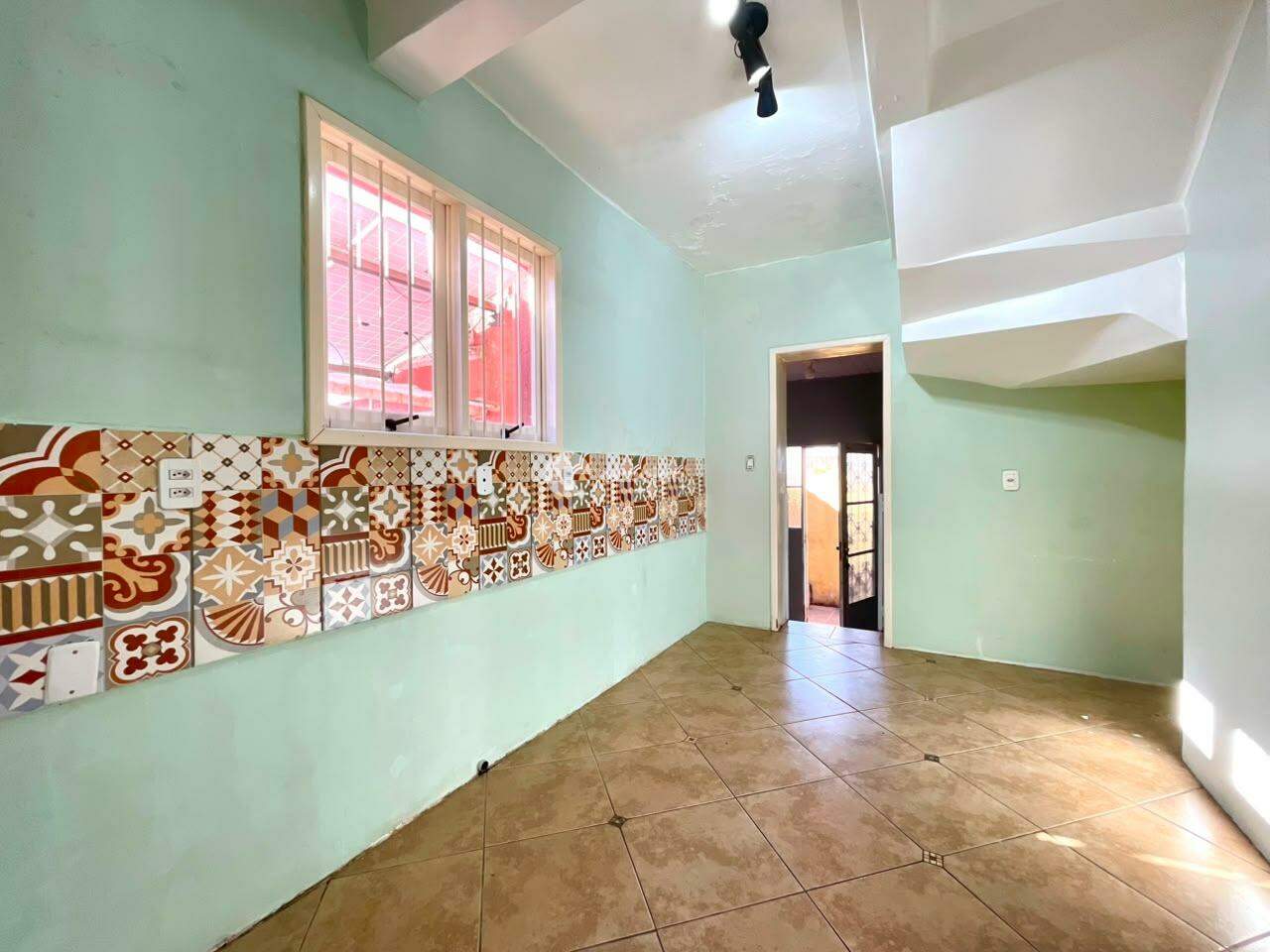 Casa para aluguel no Centro: 