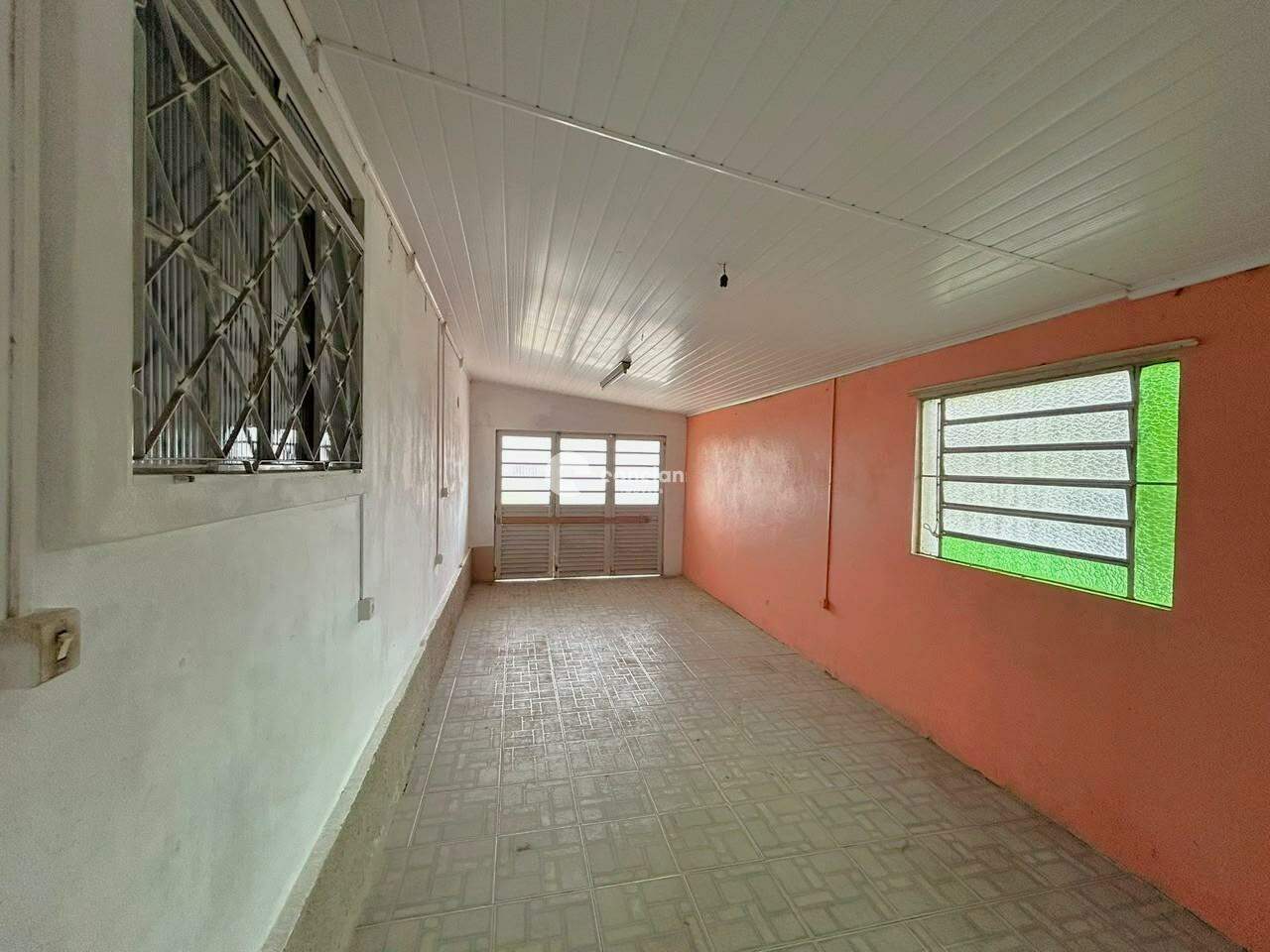Casa à venda no Tancredo Neves: 