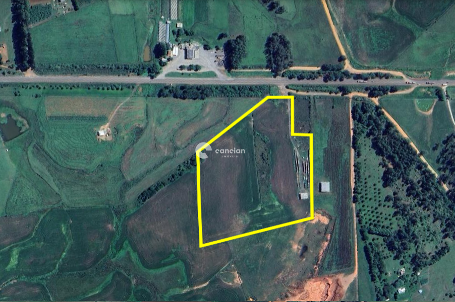 Área Rural à venda no Centro: 