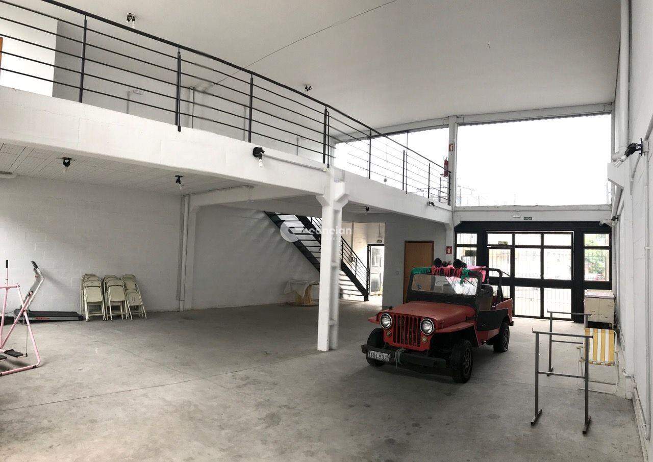 Pavilhão à venda no Centro: 