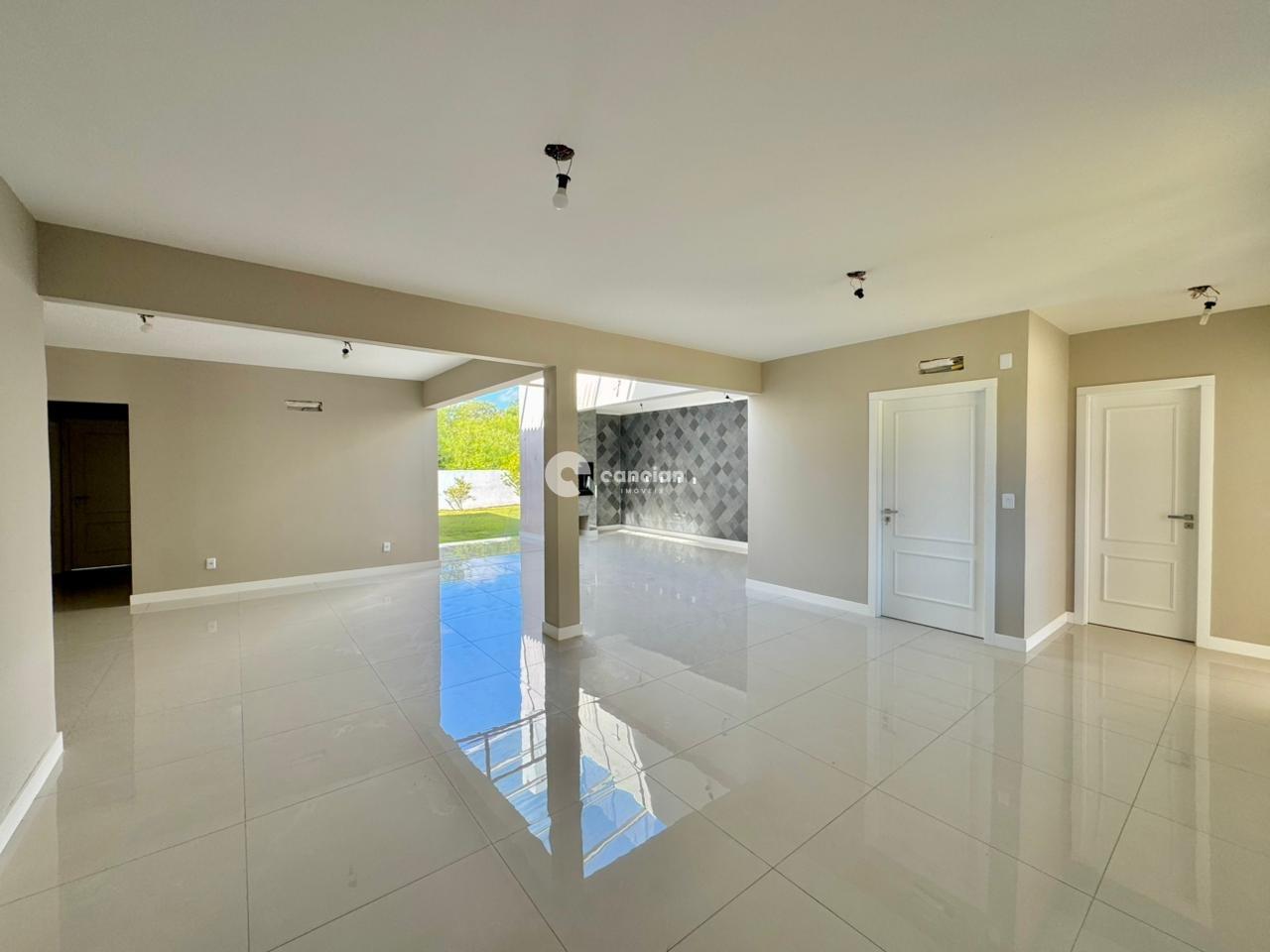 Casa de Condomínio à venda no São José: 