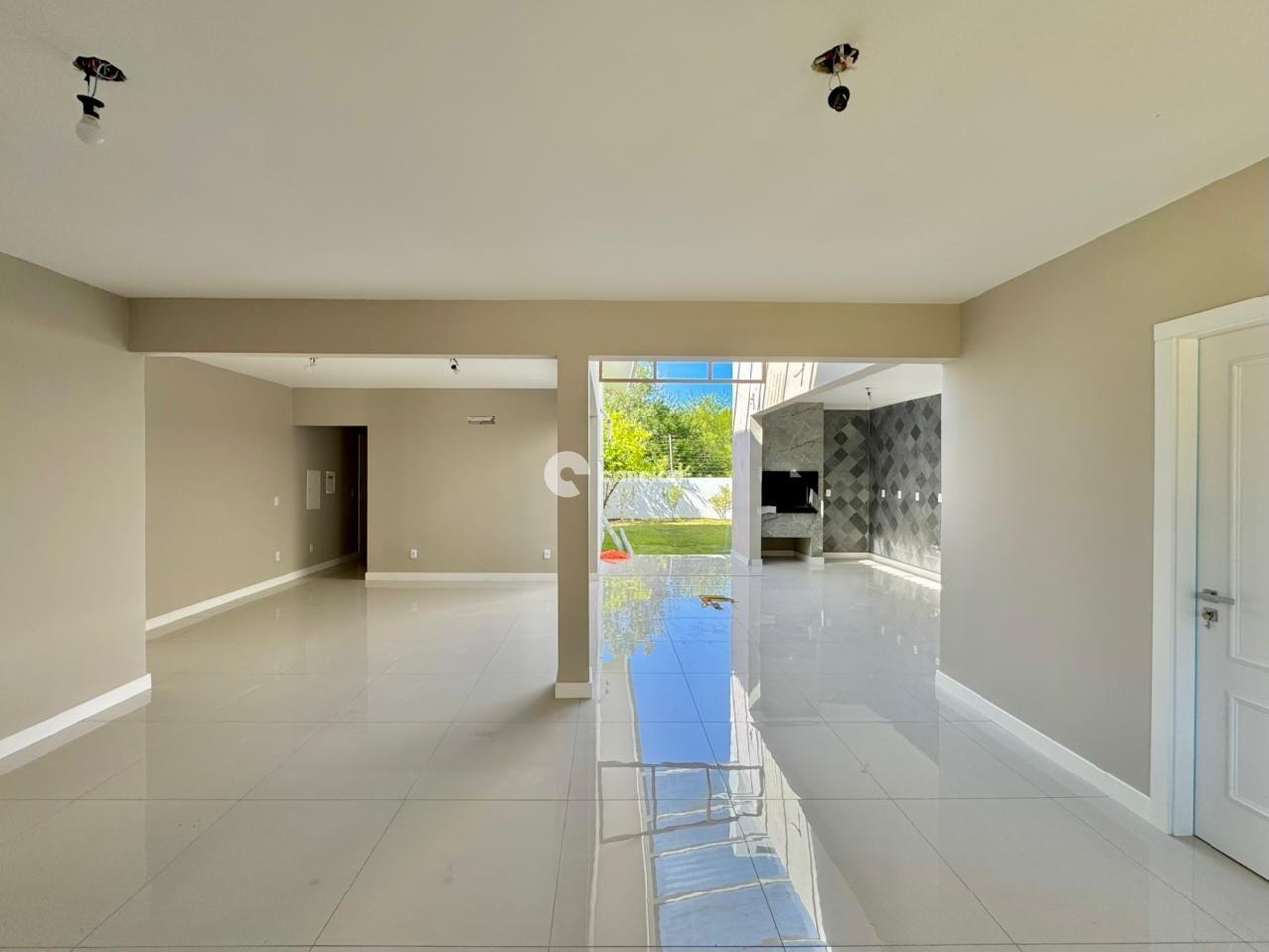 Casa de Condomínio à venda no São José: 