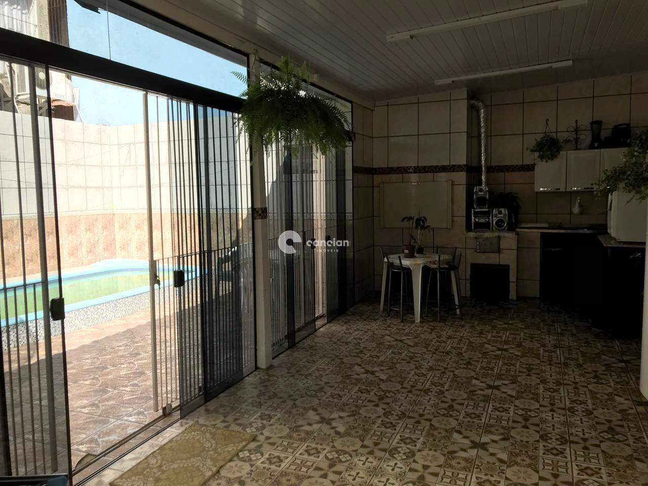 Casa à venda no Centro: 
