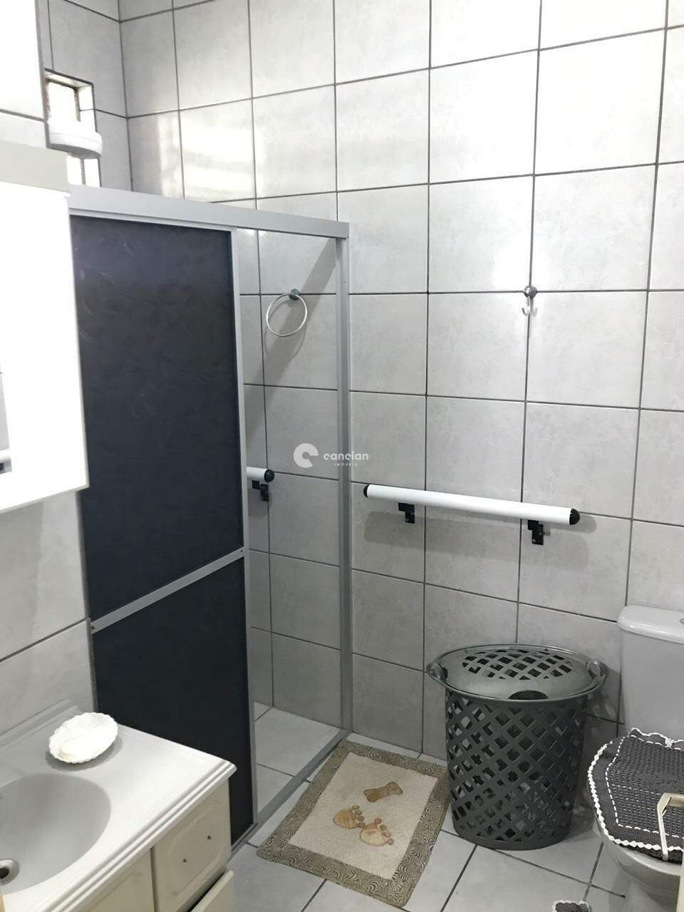 Casa à venda no Centro: 