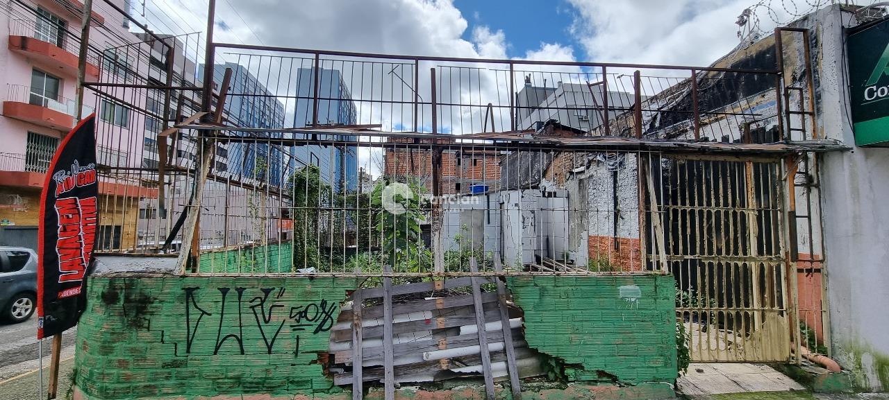 Terreno à venda no Centro: 