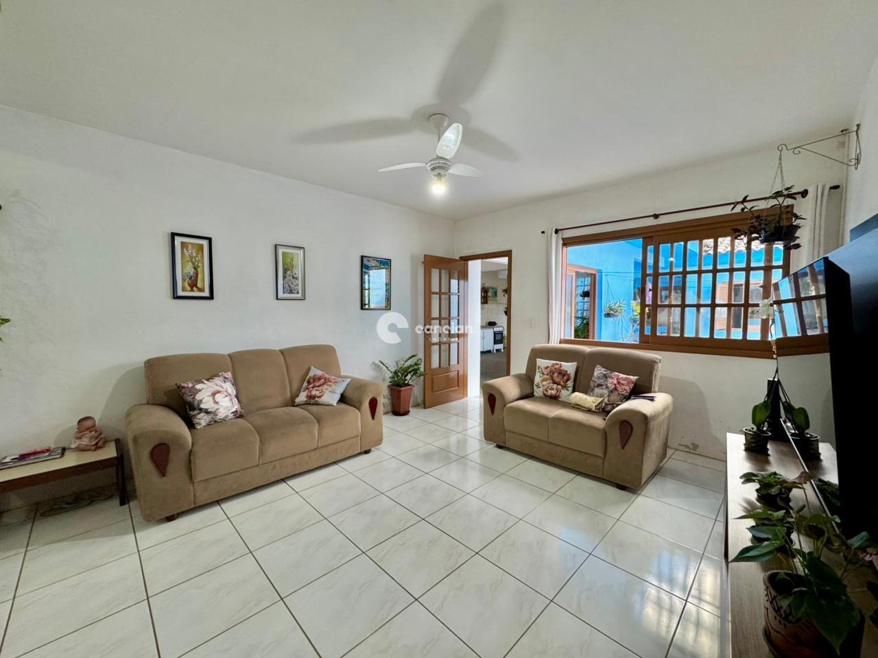 Casa à venda no Camobi: 