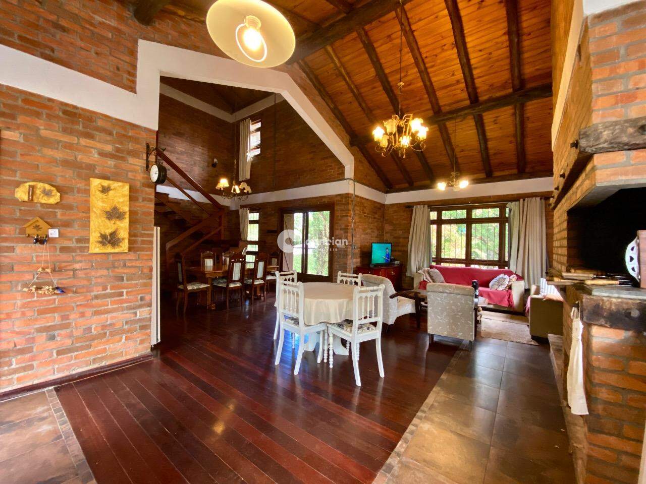 Casa à venda no Parque Pinhal: 