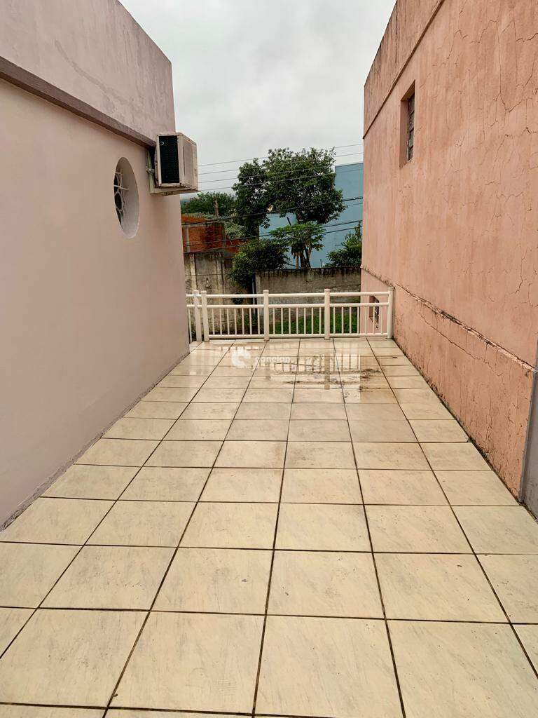 Casa à venda no Menino Jesus: 