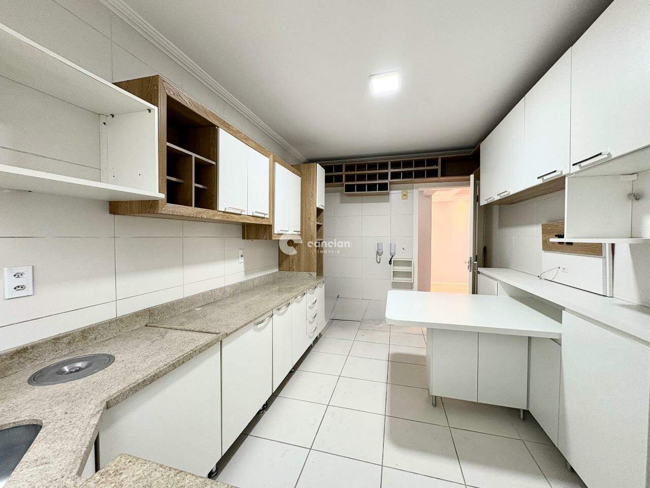Apartamento à venda no Nossa Senhora Medianeira: