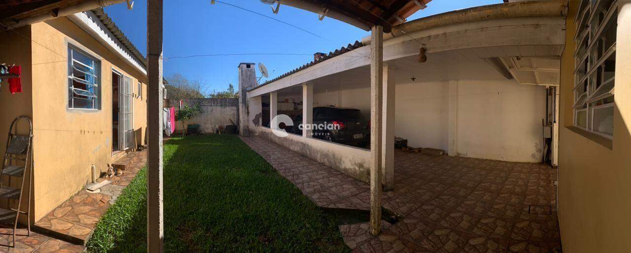 Casa à venda no Camobi: