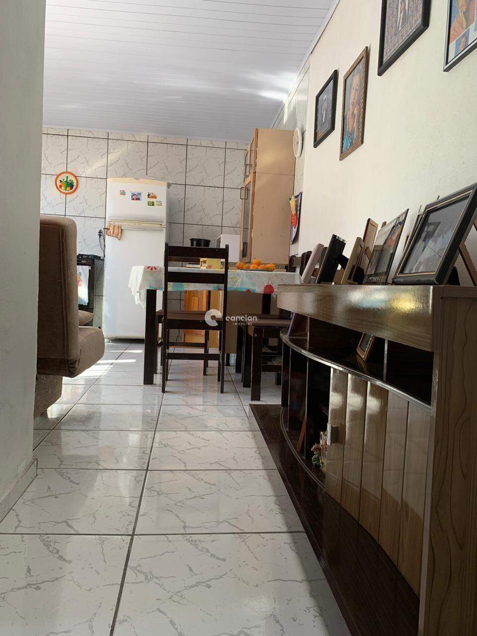Casa à venda no Camobi: