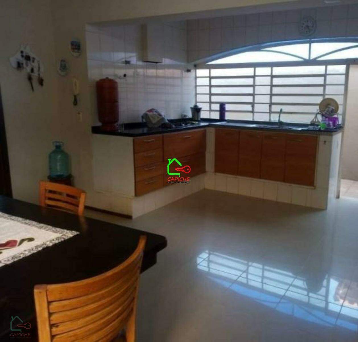 Casa, 3 quartos, 221 m² - Foto 10