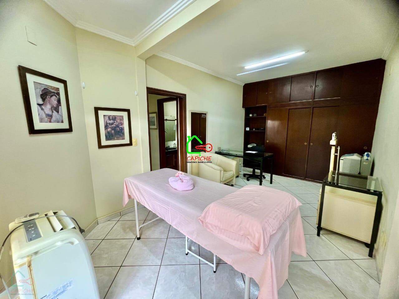 Casa, 3 quartos, 241 m² - Foto 3