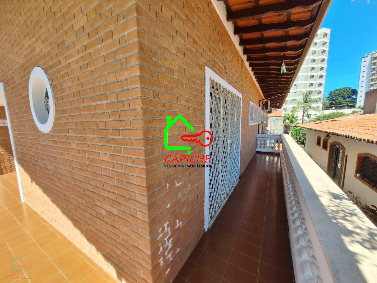 Casa, 3 quartos, 289 m² - Foto 2